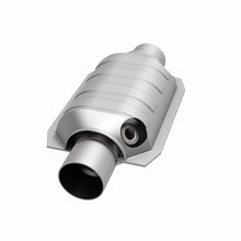 Cargar imagen en el visor de la galería, MagnaFlow Conv Univ 2.25 W/Dual O2 Boss