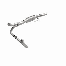 Cargar imagen en el visor de la galería, MagnaFlow Conv DF 00-01 Dodge Ram 3500 Van