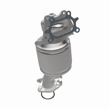 Cargar imagen en el visor de la galería, MagnaFlow Conv DF 04-07 Saturn VUE 3.5L Rear