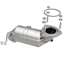 Cargar imagen en el visor de la galería, Magnaflow Conv DF 03-08 X-Type 3.0L Rear