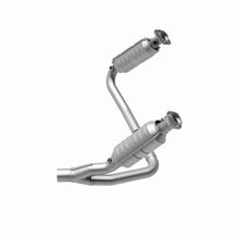 Cargar imagen en el visor de la galería, MagnaFlow 06 Mitsubishi Raider Catalytic Converter DF (California)