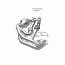 Cargar imagen en el visor de la galería, MagnaFlow Conv Direct Fit OEM 16-17 Subaru Impreza/Forester Underbody
