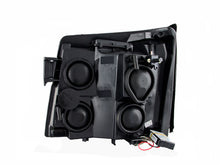 Cargar imagen en el visor de la galería, ANZO 2003-2006 Cadillac Escalade Faros delanteros proyectores con Halo Chrome (CCFL) (compatible con HID)