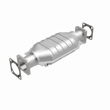 Cargar imagen en el visor de la galería, MagnaFlow Conv DF Chevrolet-Isuzu 82 8