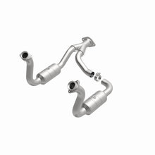 Cargar imagen en el visor de la galería, Magnaflow Conv DF 08-10 Ford F-250/F-250 SD/F-350/F-350 SD 5.4L/6.8L / F-450 SD 6.8L Y-Pipe Assembly