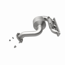 Cargar imagen en el visor de la galería, Magnaflow Conv DF 00-03 Ford Taurus 3.0L mani