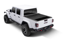 Cargar imagen en el visor de la galería, Rugged Ridge Armis Retractable Locking Bed Cover 20-21 JT