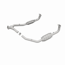 Cargar imagen en el visor de la galería, MagnaFlow Conv DF 97 Land Rover Defender 90 4.0L Y-Pipe Assy / 96-99 Discovery 4.0L Y-Pipe Assy