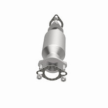 Cargar imagen en el visor de la galería, Magnaflow Conv DF 2007 Sorento V6 3.8 OEM Underbody