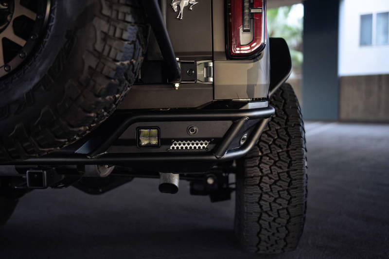 Parachoques trasero DV8 Offroad 21-23 Ford Bronco Competition Series
