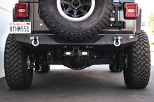 Cargar imagen en el visor de la galería, DV8 Offroad 07-21 Jeep Wrangler (JK/JL) Enganche atornillable con luces