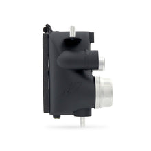 Cargar imagen en el visor de la galería, Mishimoto 15-16 Ford F-150 EcoBoost 3.5L Kit de intercooler de rendimiento negro con tubos pulidos