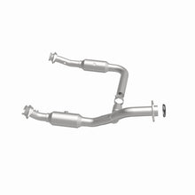 Load image into Gallery viewer, MagnaFlow Conv DF 06-09 Ford Explorer 4.6L Y-Pipe Assy/07-09 Explorer Sport Trac 4.6L