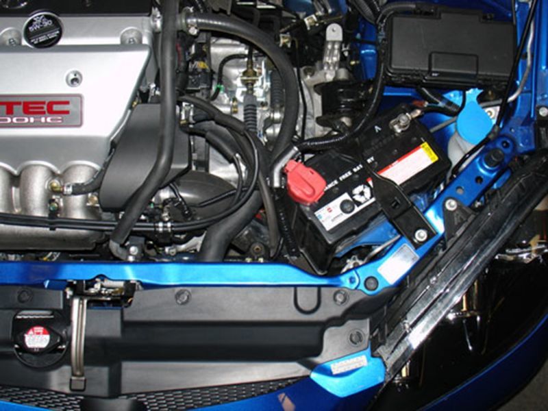 Injen 02-06 RSX Type S con botella de repuesto para líquido limpiaparabrisas, entrada de aire frío negra