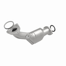 Load image into Gallery viewer, MagnaFlow Conv DF Front 00-04 Toyota Tacoma 3.4L 4WD / 00-04 Tundra 3.4L