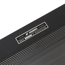 Cargar imagen en el visor de la galería, Mishimoto 17-19 GM L5P Duramax Intercooler Kit - Negro con tubos WBK