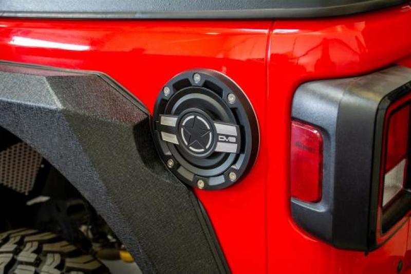 DV8 Offroad 2018+ Jeep JL Puerta de combustible de aluminio para Wrangler 20-Pres
