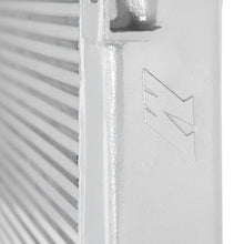 Cargar imagen en el visor de la galería, Intercooler Mishimoto 11+ Chevrolet/GMC Duramax (Plata)