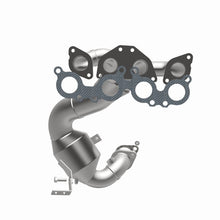 Cargar imagen en el visor de la galería, MagnaFlow Conv DF 05-11 Volvo XC90 4.4L Rear
