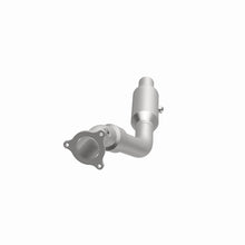 Cargar imagen en el visor de la galería, MagnaFlow Conv Direct Fit OEM 2004-2006 Chrysler Pacifica Underbody