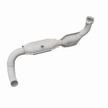 Cargar imagen en el visor de la galería, MagnaFlow Conv DF 04-06 Ford F-150 Pick Up (Exc Heritage) / 06 Lincoln Mark LT Truck Driver Side