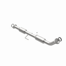 Cargar imagen en el visor de la galería, MagnaFlow 13-15 Toyota Tacoma California Grade CARB Compliant Direct-Fit Catalytic Converter