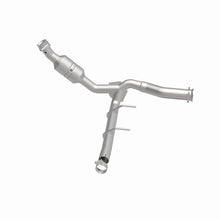 Cargar imagen en el visor de la galería, MagnaFlow 11-14 Ford F-150 5.0L Direct Fit CARB Compliant Left Catalytic Converter