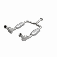 Cargar imagen en el visor de la galería, Magnaflow Conv DF 01-04 Ford Mustang 3.8L CA