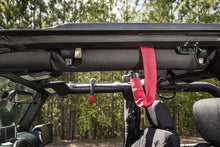 Cargar imagen en el visor de la galería, Rugged Ridge 5/16in Rope Shackle &amp; Grab Handle