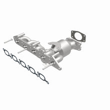 Cargar imagen en el visor de la galería, Magnaflow Conv DF 01-05 Volvo S60 2.4L Manifold