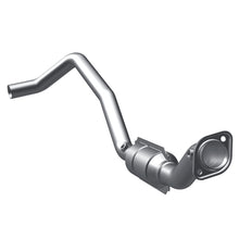 Cargar imagen en el visor de la galería, MagnaFlow Conv DF 04-05 Ram 1500 DS OEM