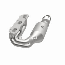 Cargar imagen en el visor de la galería, Magnaflow 12-16 Porsche 911 Carrera H6 3.4L OEM Grade Direct-Fit Catalytic Converter