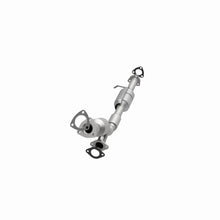 Cargar imagen en el visor de la galería, MagnaFlow Conv DF 02-03 Saturn Vue 3.0L Rear