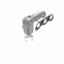 Cargar imagen en el visor de la galería, MagnaFlow Conv DF 04-05 Suz Verona2.5 Manifold Rear