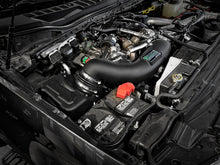 Cargar imagen en el visor de la galería, Sistema de admisión de aire frío aFe Quantum Pro 5R 17-18 Ford Powerstroke V8-6.7L - Engrasado