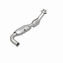 Cargar imagen en el visor de la galería, MagnaFlow Conv DF 99-00 Ford F-150 4.2L 50S