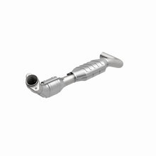Cargar imagen en el visor de la galería, MagnaFlow Conv DF 03-04 Lincoln Navigator 5.4L D/S