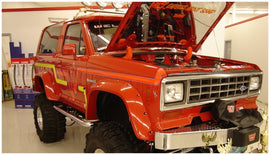 Bushwacker 84-90 Ford Bronco II bengalas estilo recortado 2 piezas - negro