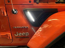Cargar imagen en el visor de la galería, Oracle Sidetrack LED System For Jeep Wrangler JL/ Gladiator JT SEE WARRANTY