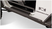 Cargar imagen en el visor de la galería, Bushwacker 07-18 Jeep Wrangler Trail Armor Panel basculante y cubierta de placa de umbral - Negro
