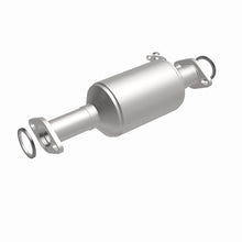 Cargar imagen en el visor de la galería, MagnaFlow Conv DF 81-83 Toyota Pick Up 2.4L