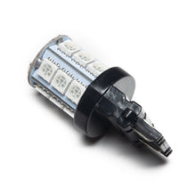 Cargar imagen en el visor de la galería, Oracle 3157 18 LED 3-Chip SMD Bulb (Single) - Cool White SEE WARRANTY