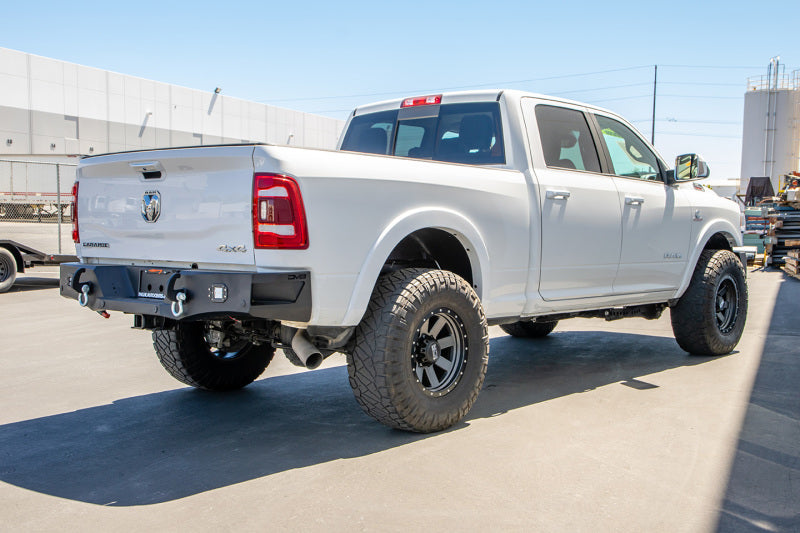 Parachoques trasero DV8 Offroad 19+ Ram 2500/3500
