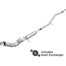 Cargar imagen en el visor de la galería, MagnaFlow Conv DF 12-17 Toyota Prius V Base Underbody 1.8L