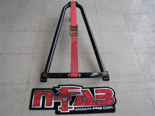 Cargar imagen en el visor de la galería, N-Fab Bed Mounted Tire Carrier Universal - Gloss Black - Black Strap