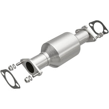 Cargar imagen en el visor de la galería, MagnaFlow Conv DF 03-06 Kia Sorento 3.5L Rear (49 State)