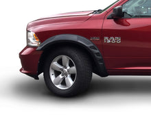 Cargar imagen en el visor de la galería, Bushwacker 09-18 Ram 1500 con caja Fleetside de 67.4 pulgadas (Ex. R/T y Rebel) DRT Style Flares 4 piezas - Negro