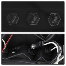 Cargar imagen en el visor de la galería, Spyder Dodge Ram 1500 02-05 03-05 Projector Headlights LED Halo LED Blk Smke PRO-YD-DR02-HL-BSM