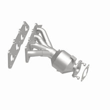 Cargar imagen en el visor de la galería, MagnaFlow Direct-Fit SS OEM Catalytic Converter 12-15 Hyundai Accent L4-1.6LGAS