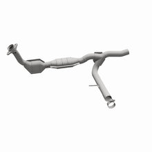 Cargar imagen en el visor de la galería, MagnaFlow Conv DF 04-06 Ford F-150 Pick Up (Exc Heritage) / 06 Lincoln Mark LT Truck Passenger Side